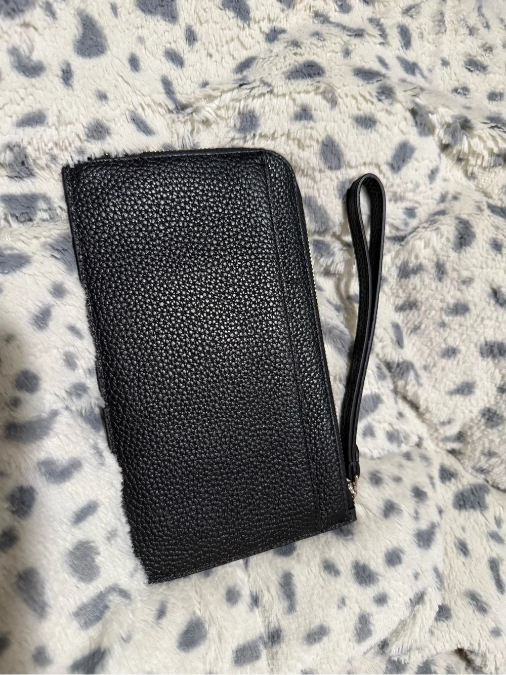 NWOT Kate Spade Lucy Wristlet in Black